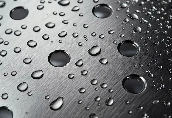 Industrial drying and dehydration process with high-volume hot-air circulation